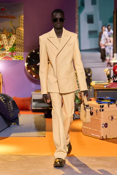 Look 67
